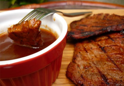 Marraqueta de pollo barbecue a la cerveza